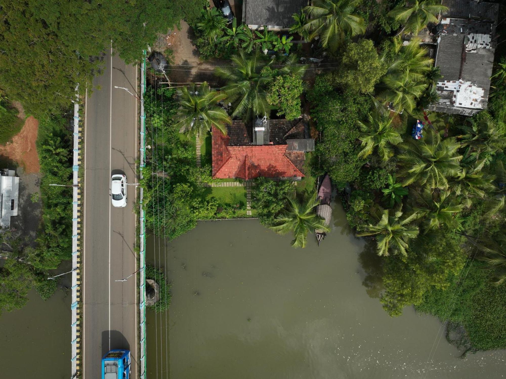 Little Chembaka Kumarakom